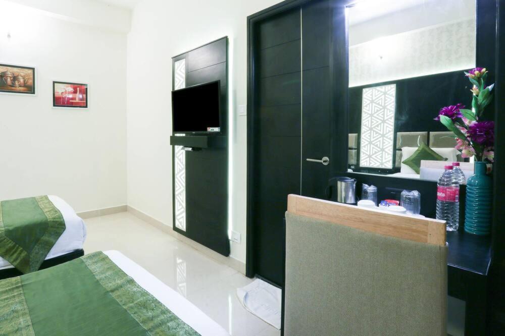 Emirates Residency Hotel Chennai